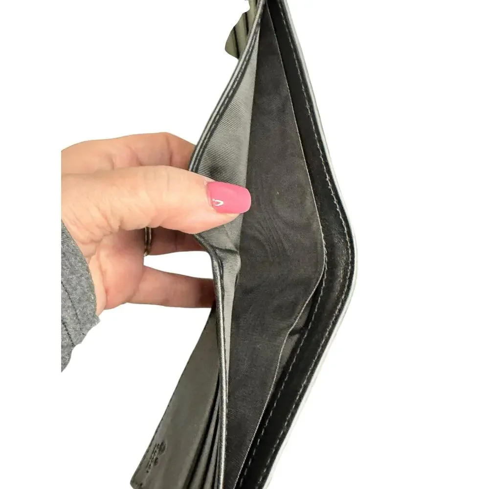 Gucci Microguccisima Leather Bifold Wallet in Black